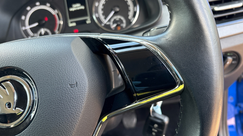 Skoda Kamiq 1.0 TSI 95 S 5dr Petrol Hatchback